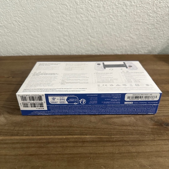 Backbone One PlayStation Edition (Lighting) Mobile Gaming Controller for iPhone - Picture 6 of 8